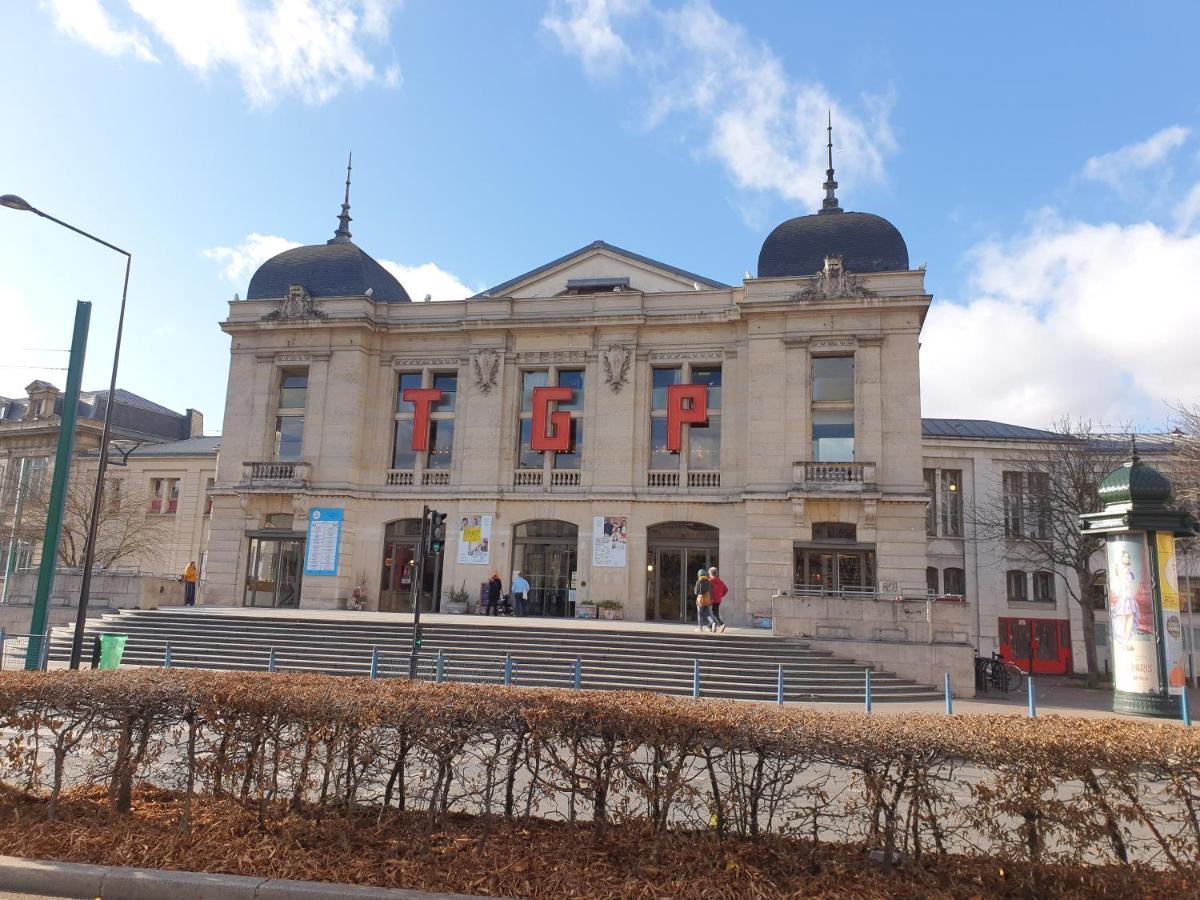 Spacieux Et Calme, Style Parisien, Toutes Commodites, Ideal Pour Un Sejour Authentique 생드니 외부 사진
