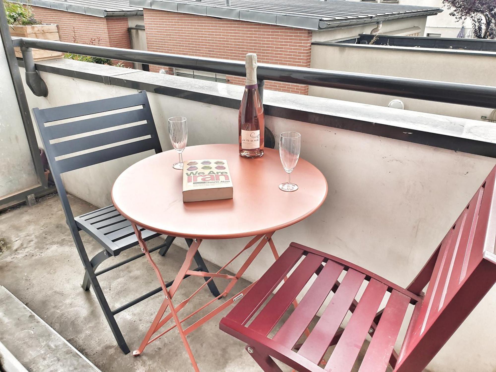 Spacieux Et Calme, Style Parisien, Toutes Commodites, Ideal Pour Un Sejour Authentique 생드니 외부 사진